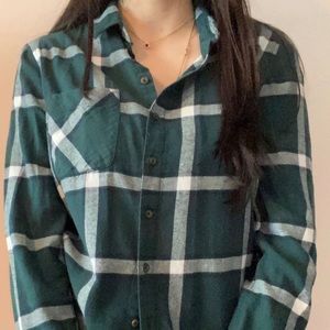 green long sleeve flannel
